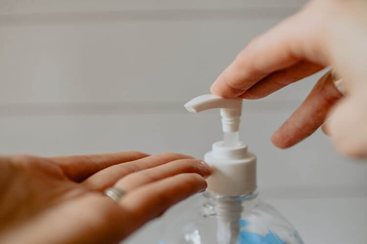 เจลทำความสะอาดมือทำเองช่วยกำจัดการแพร่กระจายของเชื้อโรคและไวรัส
